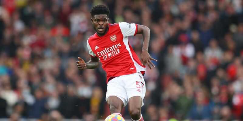 Thomas Partey mở tỉ số cho Arsenal