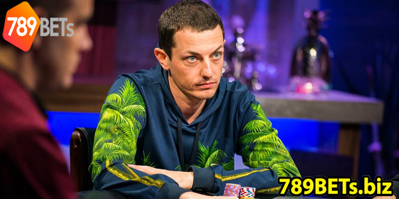 Sự nghiệp đầy thăng trầm của tay chơi Tom Dwan